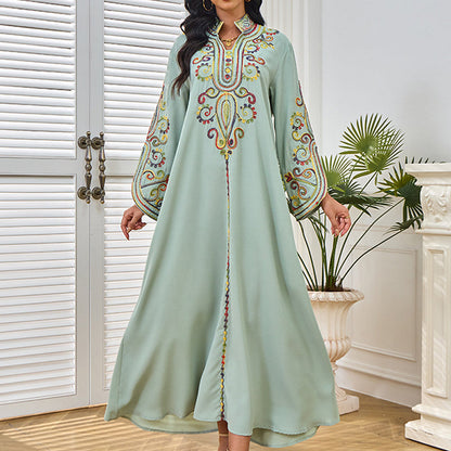 Elegant Light Green Loose Dress with Refine Embroidery