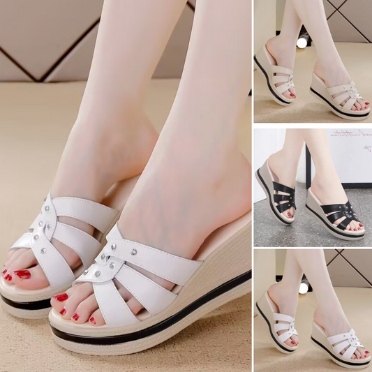 Slope Heel Line Sandals