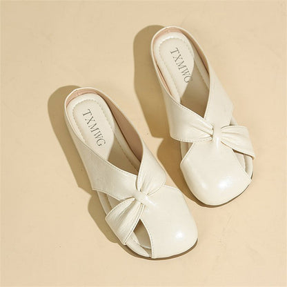 Women’s Cut-Out Flat Mules
