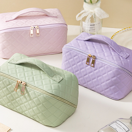 Large Capacity Waterproof Quilted Cosmetic Bag