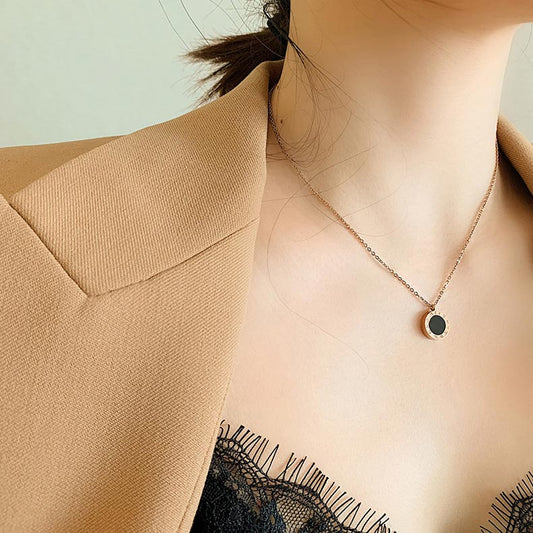 Nice Gift! 18K Rose Gold Minimalist Roman Numerals Necklace